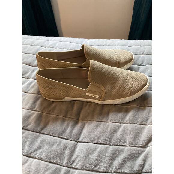 Women's Calvin Klein Tacie Slip On Sneaker Desert Snake Nubuck Size 9 Casual - Picture 1 of 5